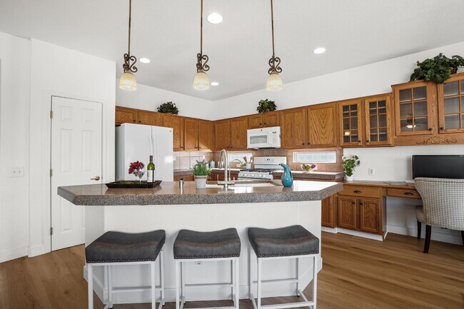 Building Photo - Charming 3-Bedroom Home with Pool