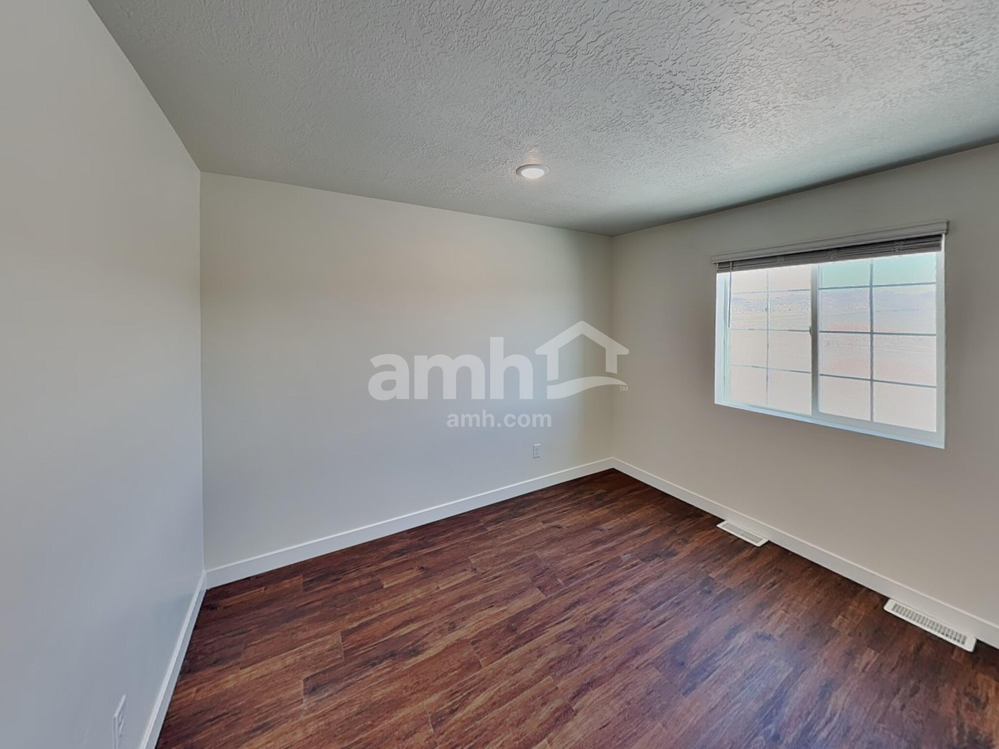 Building Photo - 7105 Woods Rose Dr