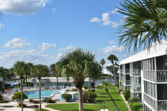 Primary Photo - 325 N Causeway-