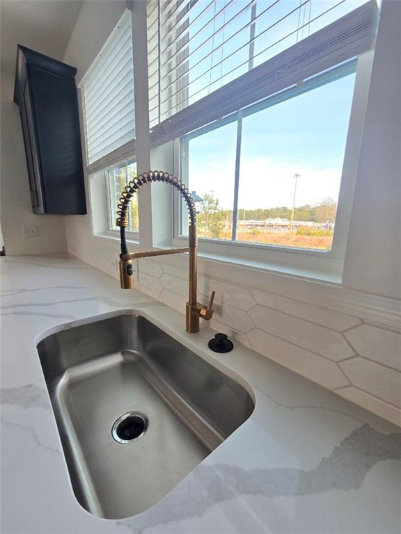 Building Photo - 6009 Haviland Aly