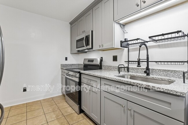 Building Photo - 1028 Modoc Ave