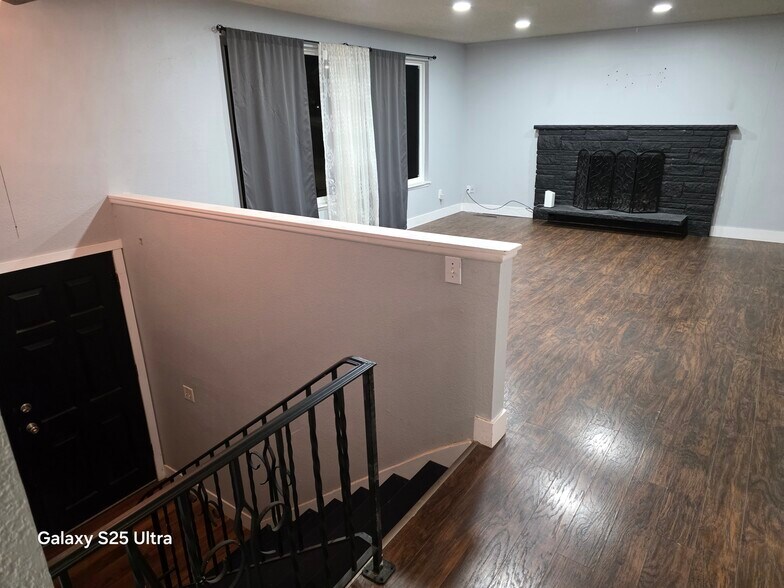 Building Photo - 403 CONTRA COSTA AVE
