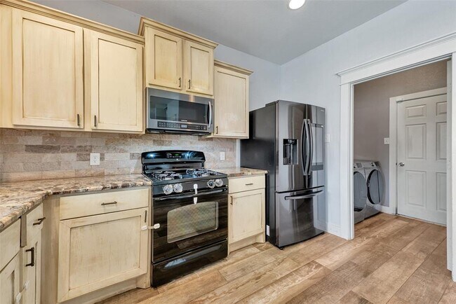 Building Photo - 3037 Boxwood Springs Ln