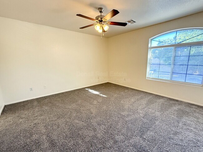 Building Photo - 10306 E Delta Ave