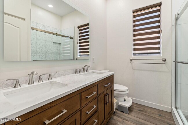 Building Photo - 10840 E Bahia Dr