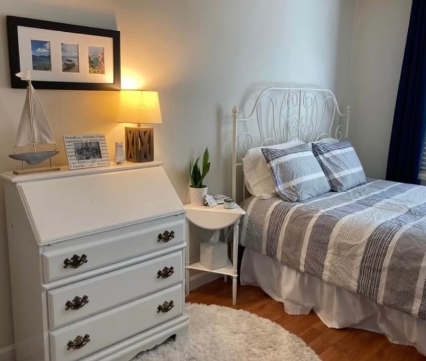 Building Photo - 18 Juniper St