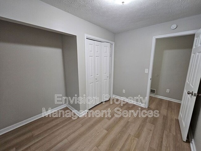 Building Photo - 2638 Fieldstone View Ln SE