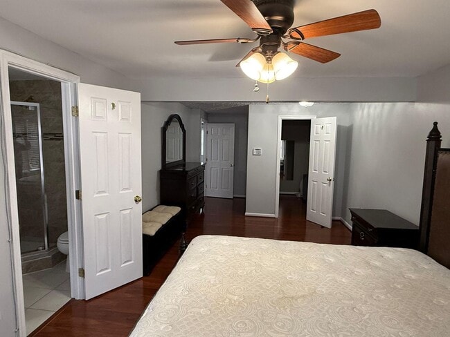 Building Photo - 8302 White Star Ct