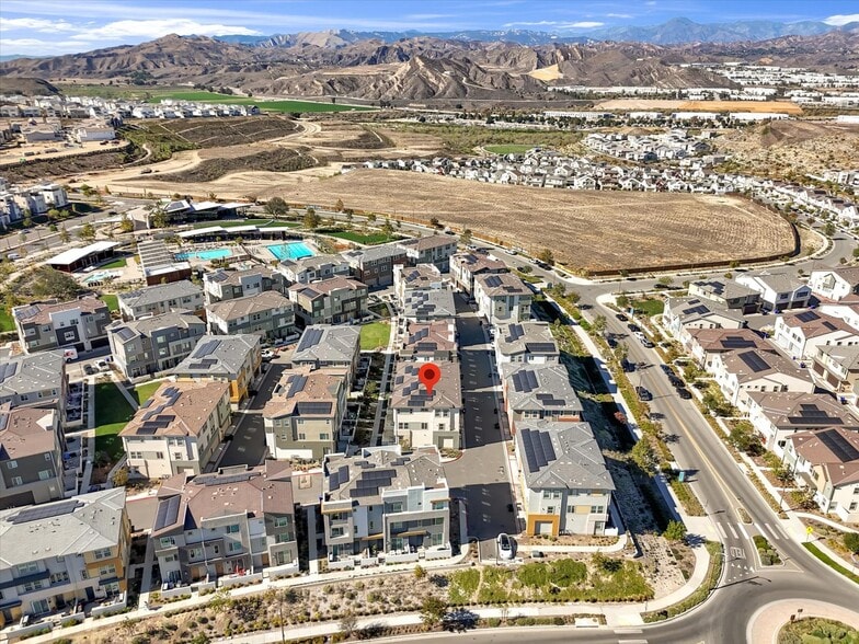 Building Photo - 27116 Valley Oak Pl