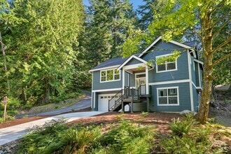 Building Photo - Modern 3BD/2.5BA Home in Sudden Valley – B...
