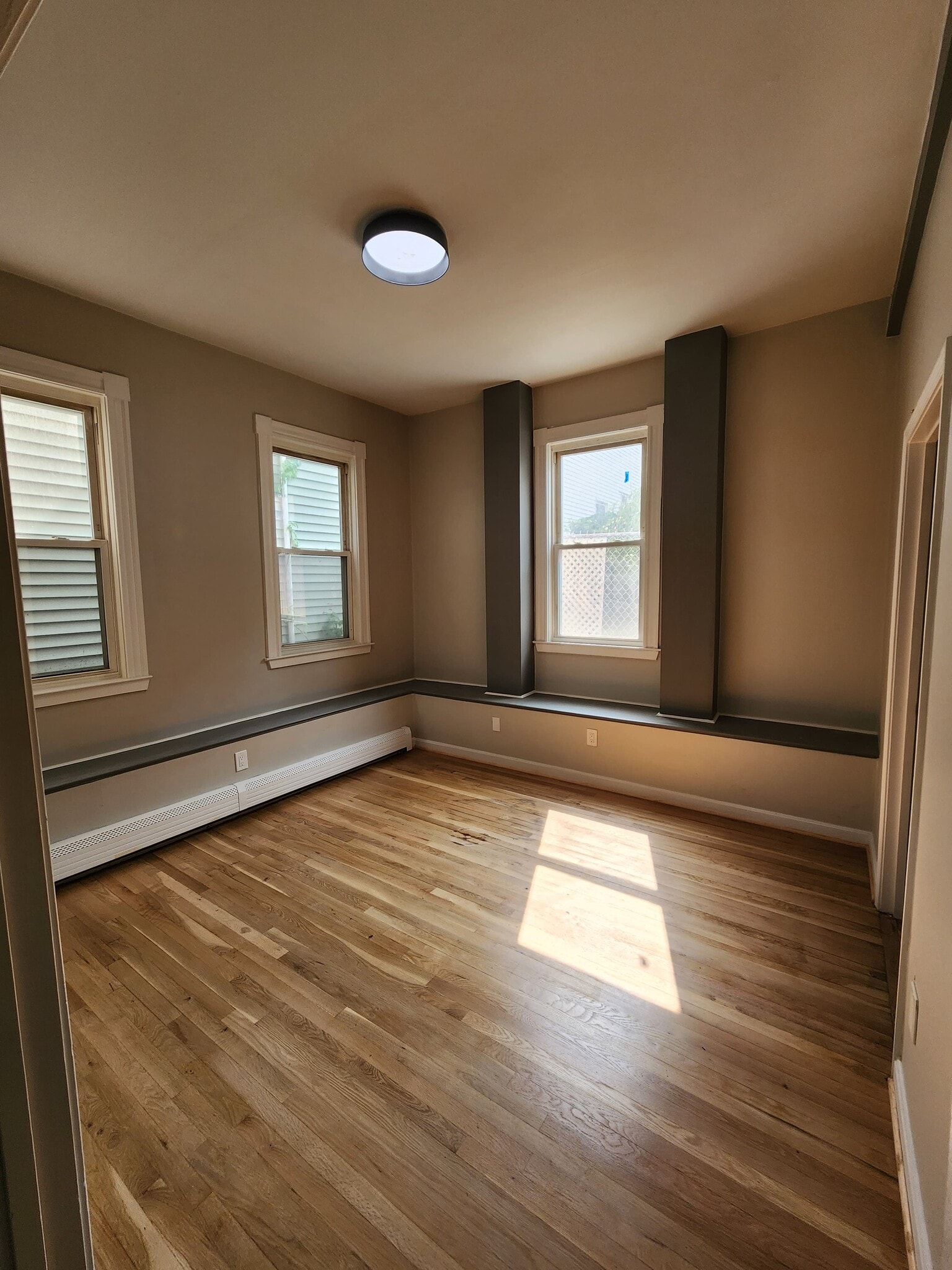 Master bedroom - 110 Branch St