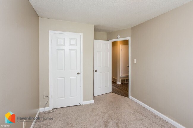 Building Photo - 3 br, 2 bath House - 814 Hackberry Dr