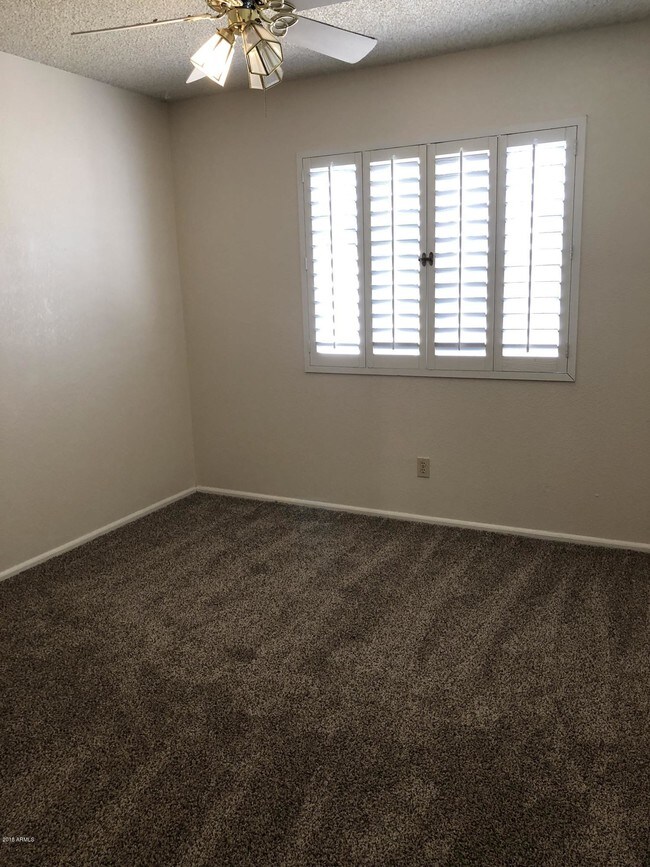 Building Photo - 5533 W Cholla St