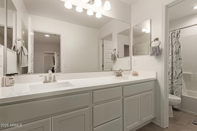 Building Photo - 14236 W Buckskin Trl
