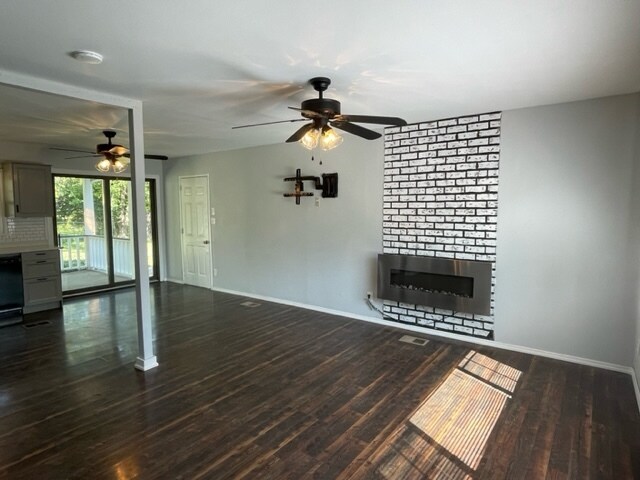 Building Photo - 1412 Tuscarora Dr