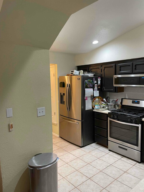 Building Photo - 5761 Lawndale Dr