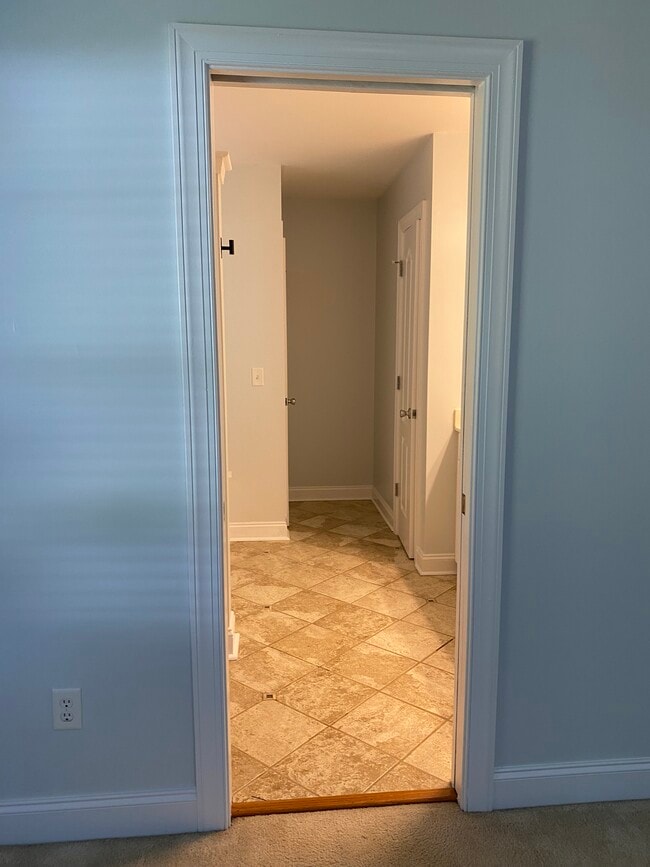 Building Photo - 112 Northbrook Dr