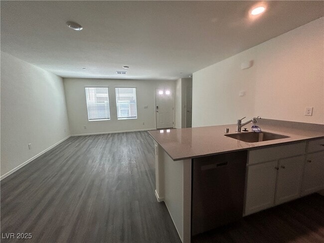Building Photo - 9916 Tangerine Hls St