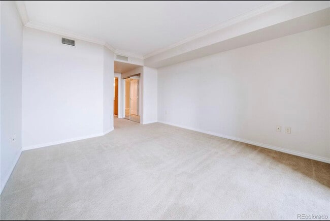 Building Photo - 8100 E Union Ave