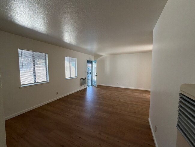 Building Photo - 314 Lawton St