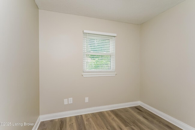 Building Photo - 10901 Altsheler Pl