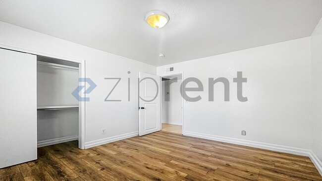 Building Photo - 4109 N Cornelia Ave