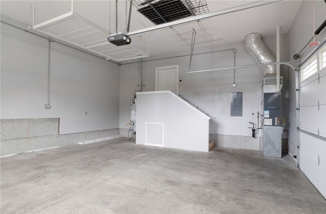 Building Photo - 2703 Fir Crest Blvd