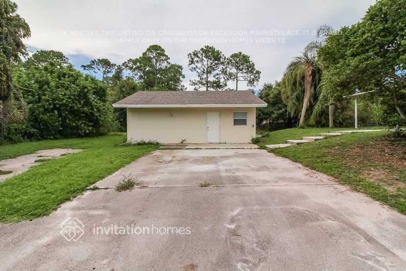Building Photo - 17925 38th Rd N