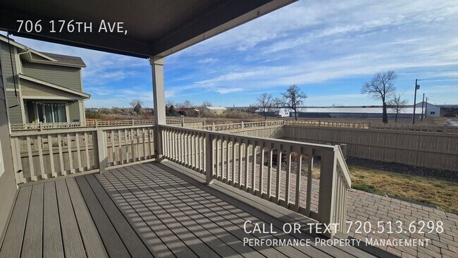 Building Photo - 706 176th Ave