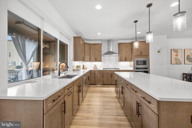 Building Photo - 42338 Nelsonville Ter