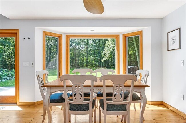 Building Photo - 45 S Killingly Rd
