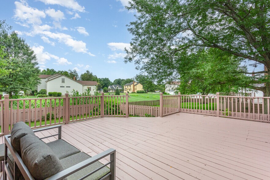 Building Photo - 662 Cherry Hill Dr