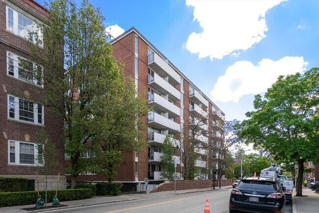 Building Photo - 29 Concord Ave