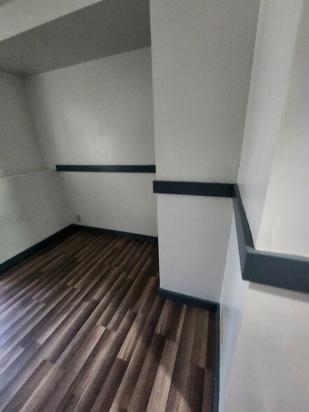 Building Photo - 70 Market St