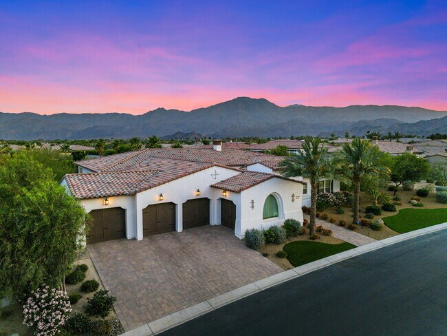 Primary Photo - 81439 Merv Griffin Way