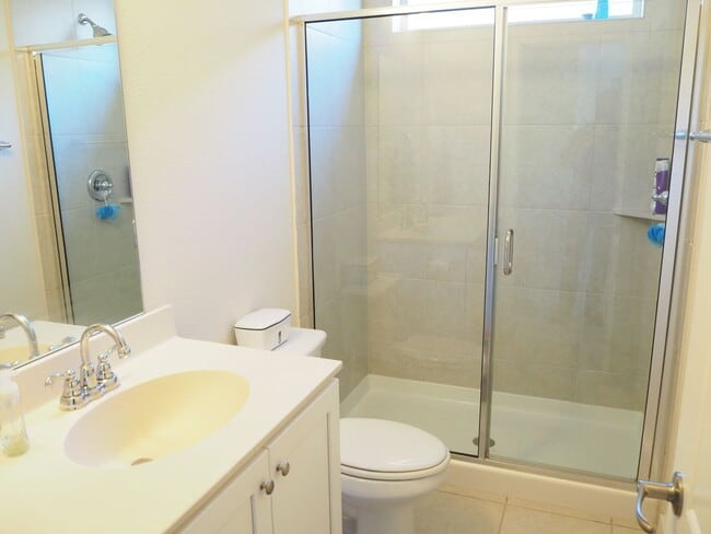 Building Photo - 4317 Swallow Dr