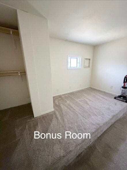 Building Photo - 509 Crandall St