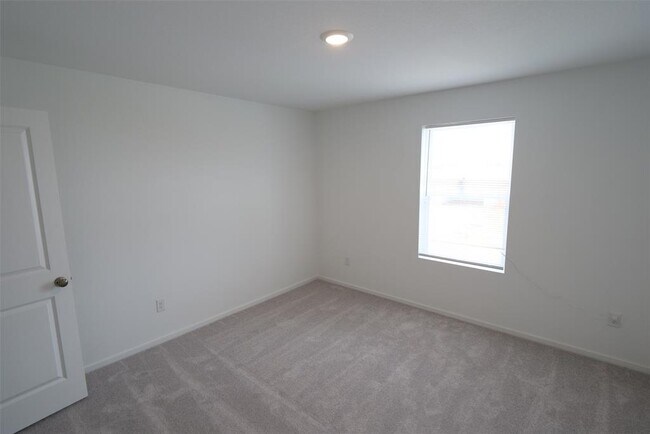 Building Photo - 26727 Feather Reed Dr