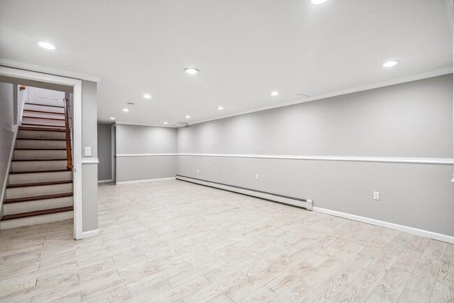 Building Photo - 44 Sandy Hollow Rd