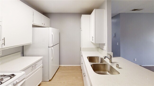 Building Photo - 26200 Redlands Blvd