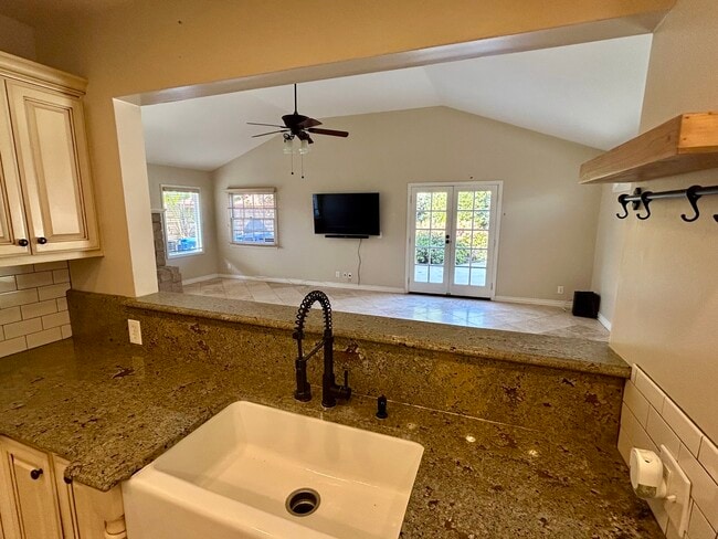 Building Photo - 13733 Franklin St