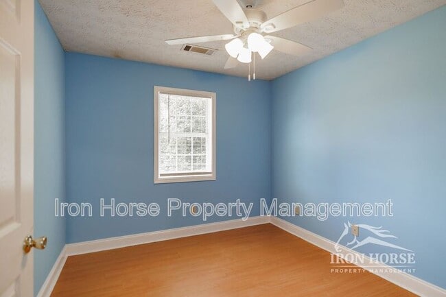 Building Photo - 195 Westchester Cir