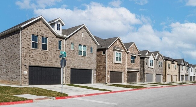 Building Photo - 9914 Kilkinney St