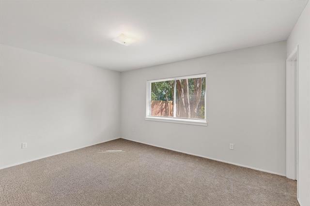 Building Photo - 4009 Providence Dr