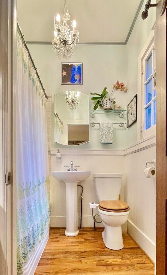 Building Photo - Charming Furnished Home in Downtown Boulder