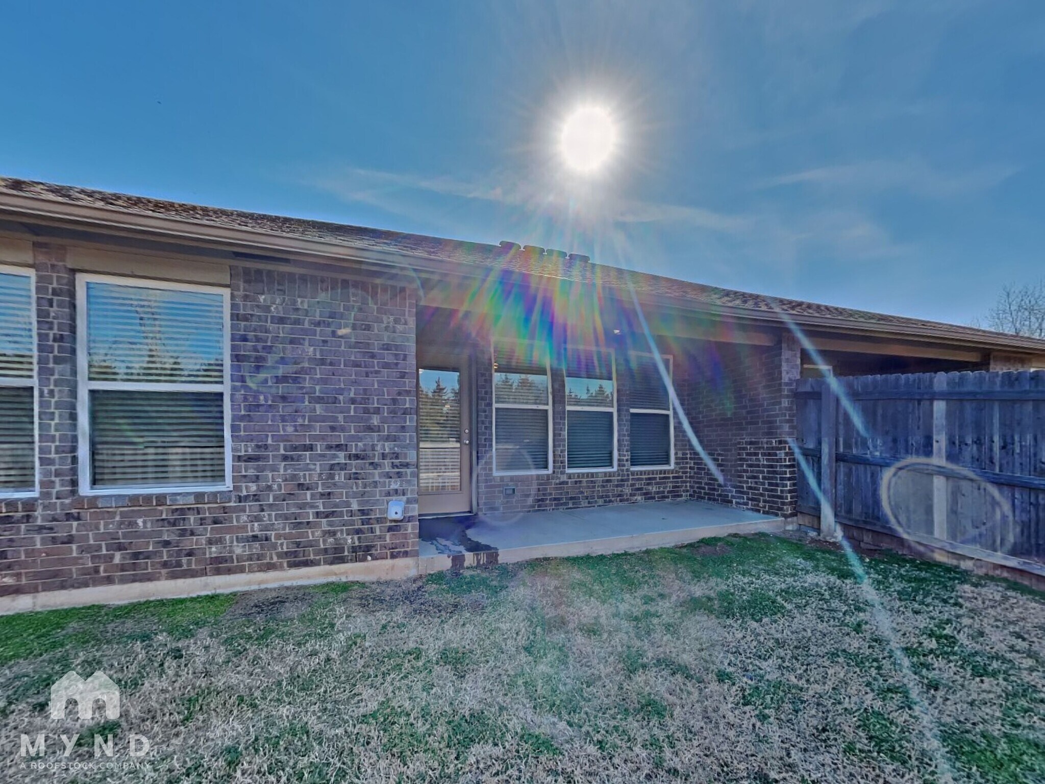 Building Photo - 1019 Merlin Dr