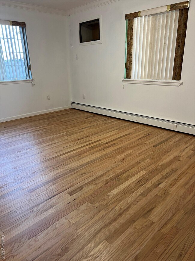 Building Photo - 169-11-169105 105th Ave