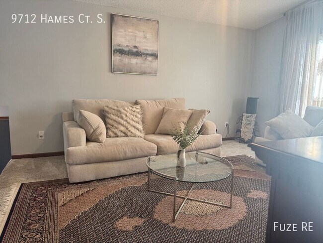 Building Photo - 9712 Hames Ct S