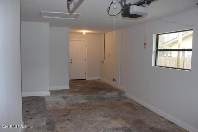 Building Photo - 3126 Purdom Dr