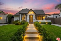 Building Photo - 6537 Moore Dr